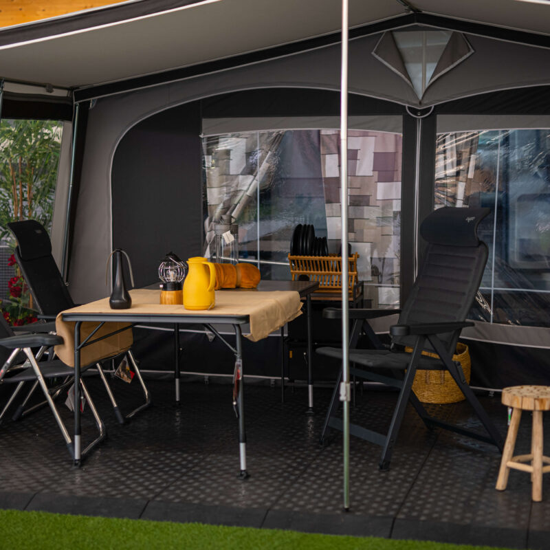 Kampeerhal Roden - Drenthe - Open Camping Dag